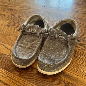 Mens Hey Dudes size 13-  used